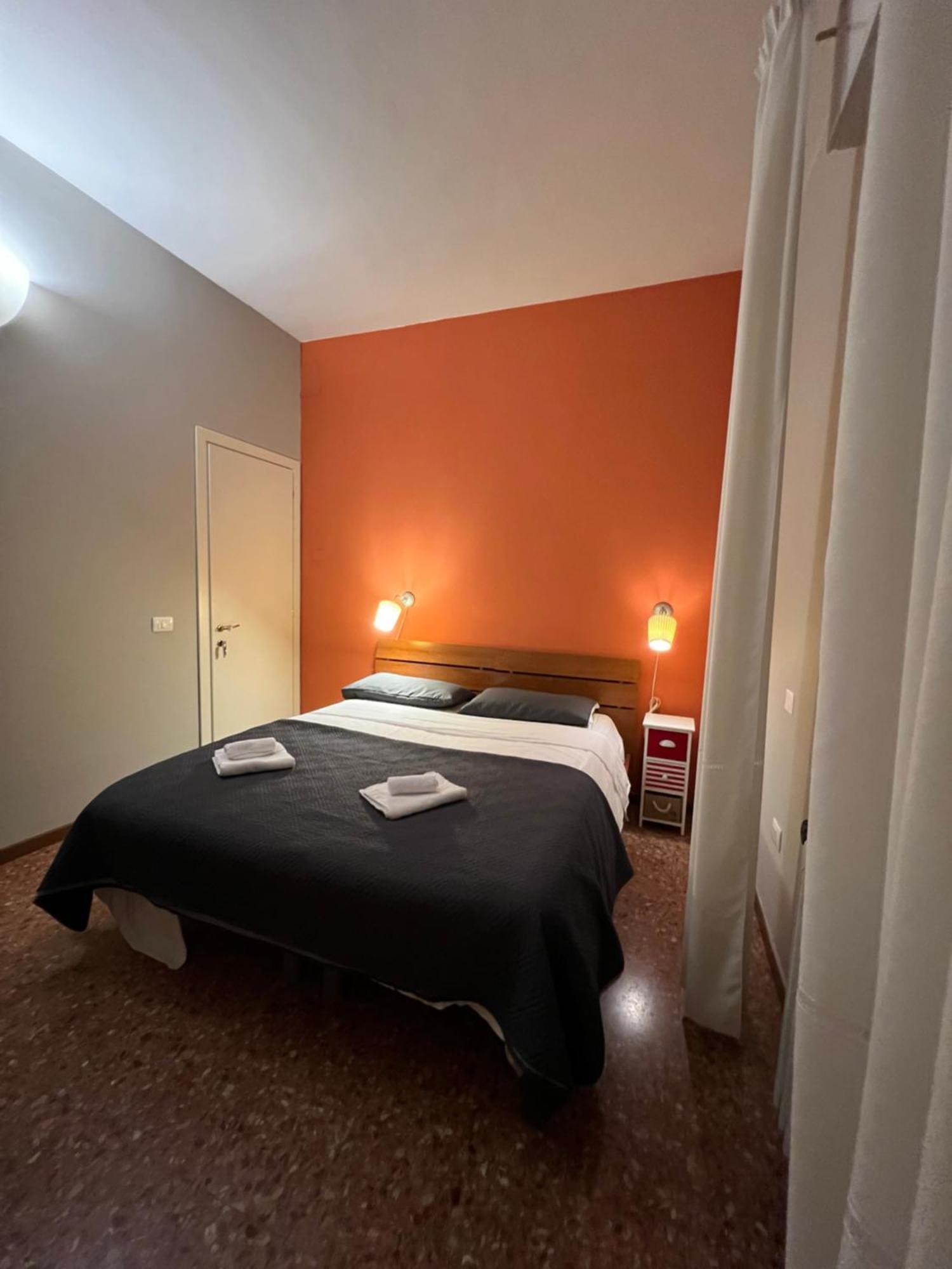 Amrani Rooms Верона Экстерьер фото